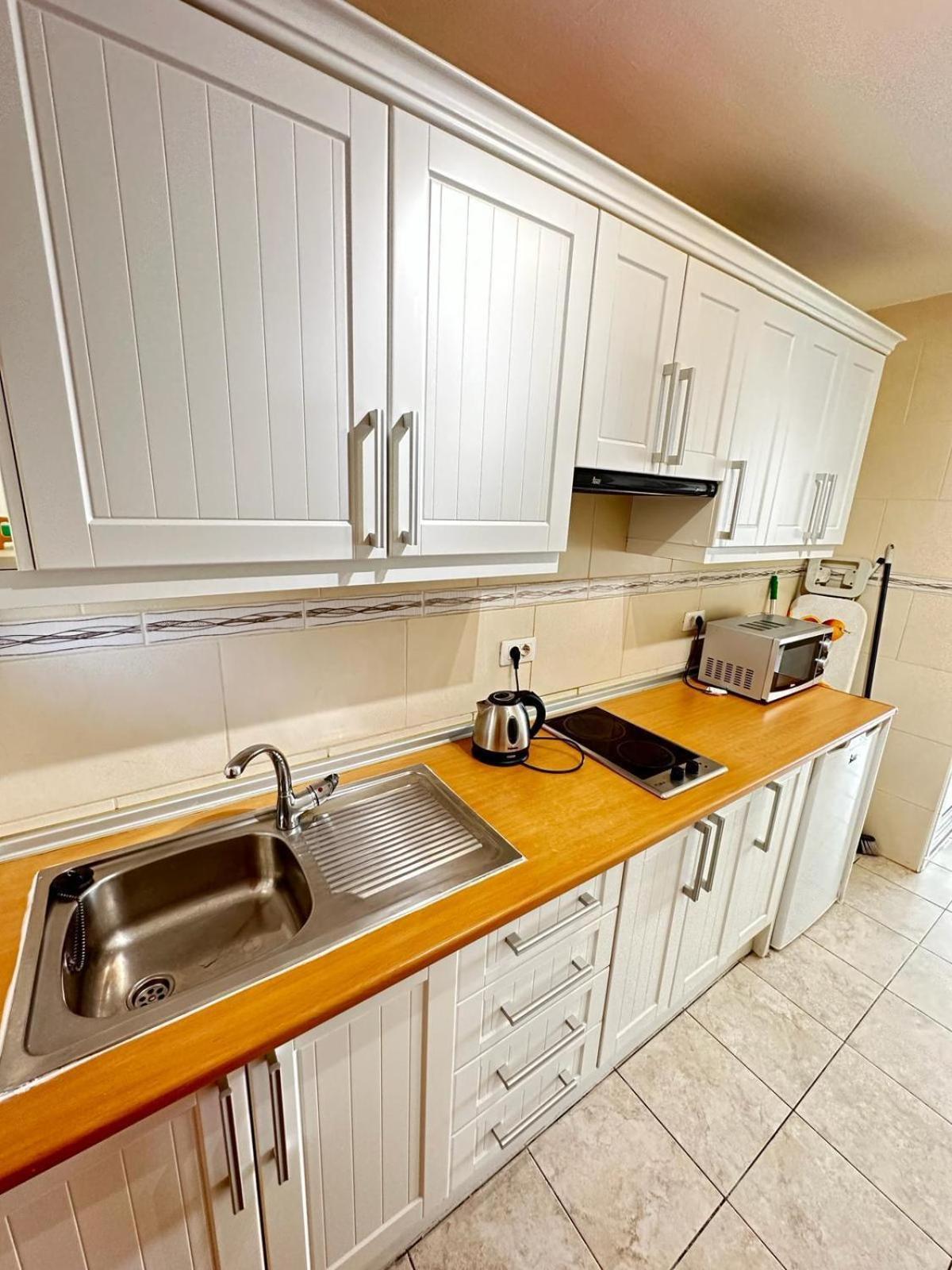 Firstline Apartment Los Cristianos 아로나 외부 사진