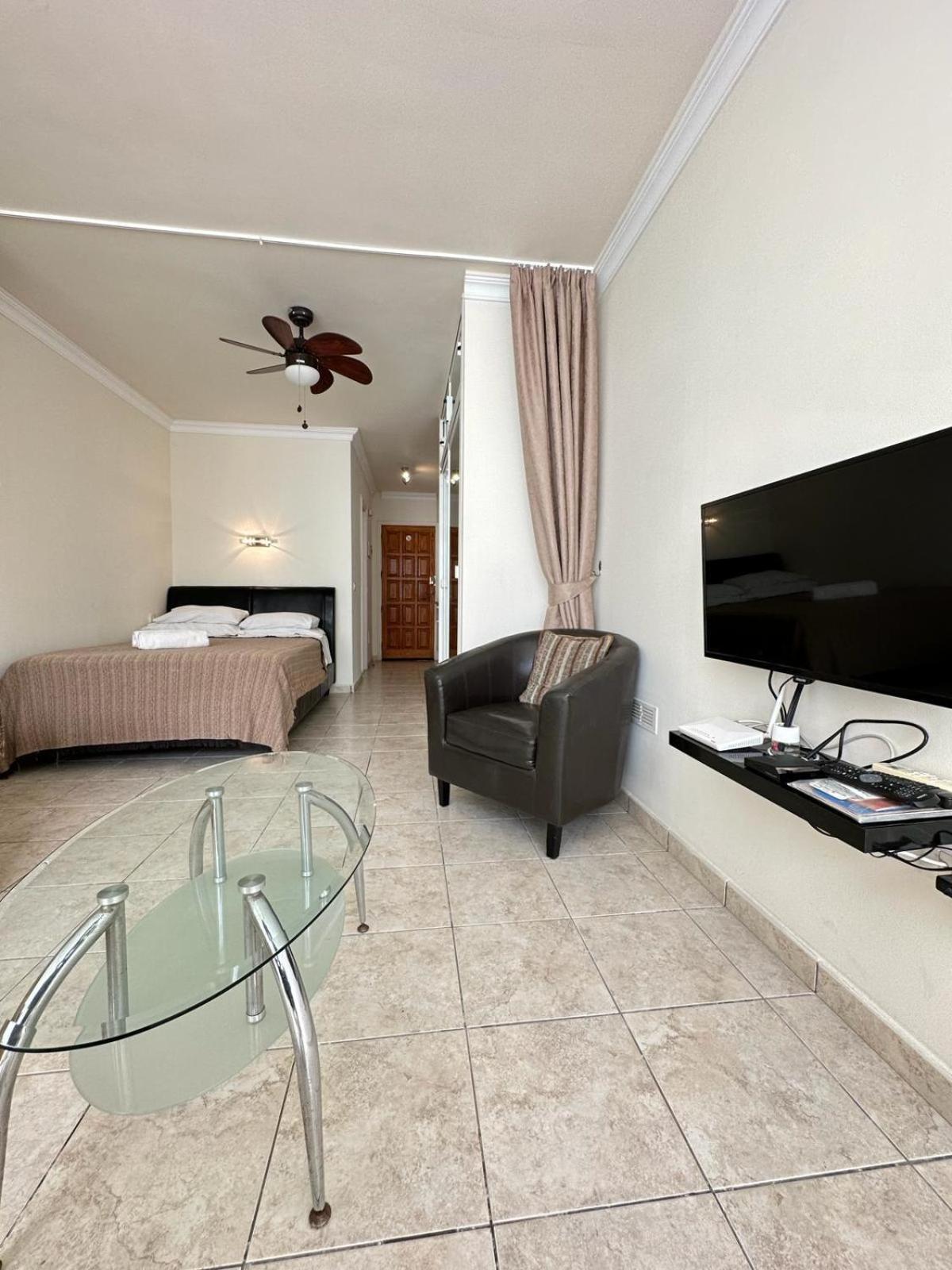 Firstline Apartment Los Cristianos 아로나 외부 사진