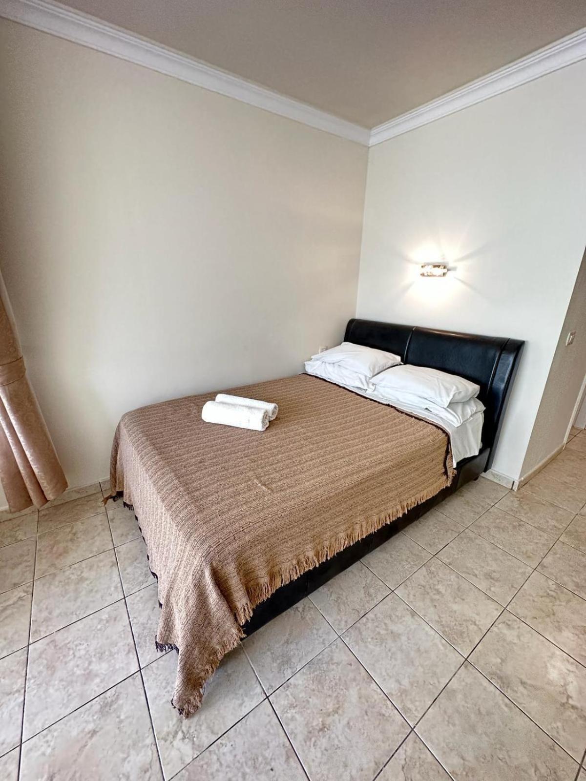 Firstline Apartment Los Cristianos 아로나 외부 사진