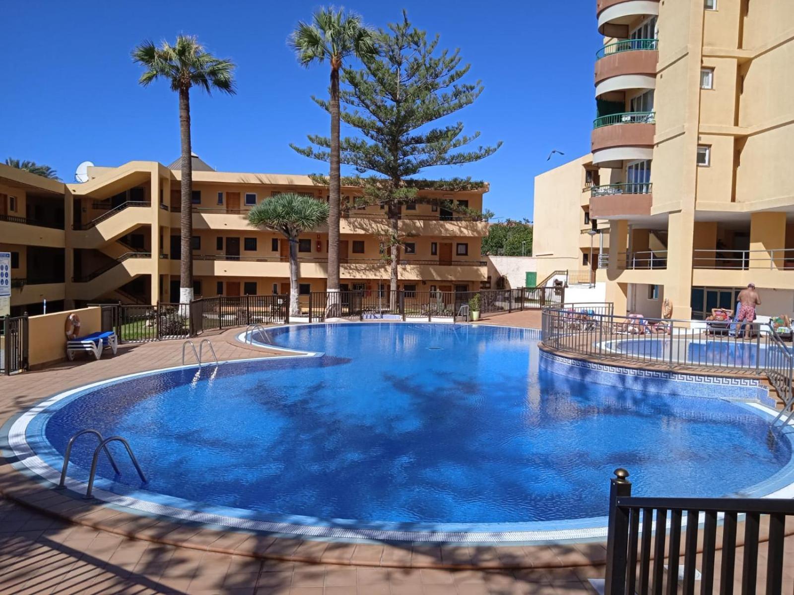 Firstline Apartment Los Cristianos 아로나 외부 사진