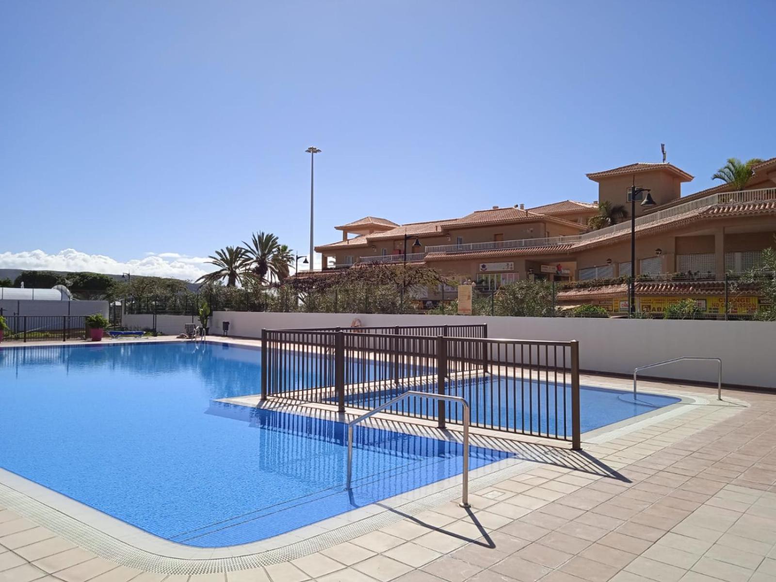 Firstline Apartment Los Cristianos 아로나 외부 사진