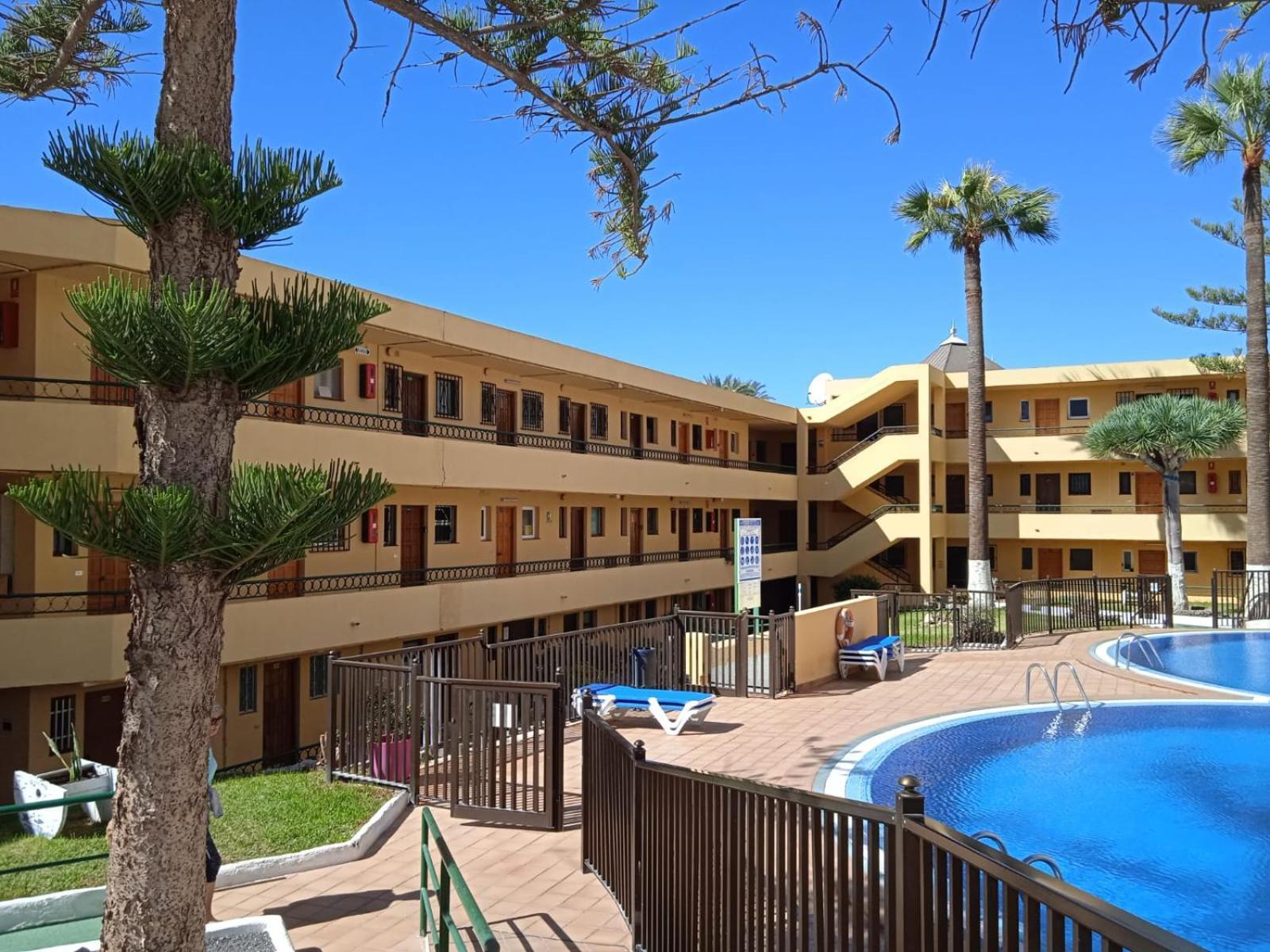 Firstline Apartment Los Cristianos 아로나 외부 사진